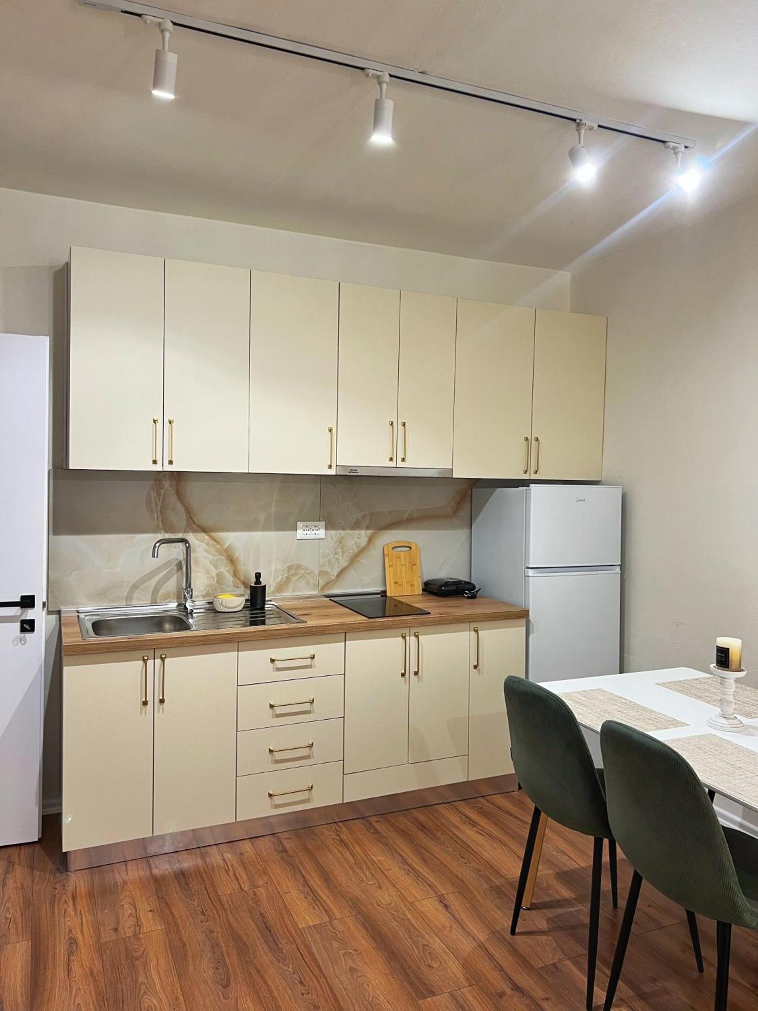 Boho Cane Apartment Tirana Exteriör bild